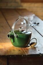 Staub Teekanne und Wasserkessel aus Gusseisen in graphitgrau
