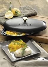 Staub Fischplatte mit Deckel aus Gusseisen