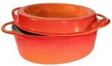 Le Creuset Saftbräter Doufeu oval aus Gusseisen in ofenrot