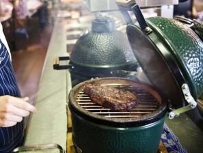 Big Green Egg Medium