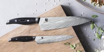 Kai_Santoku_Messer_2018_01_KochForm_3000.jpg