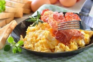 Bacon_Eggs_kk