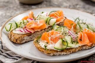 Lachs Toast