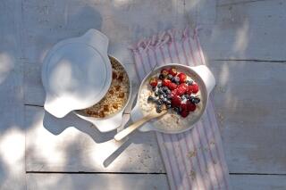 Overnight Oats mit frischen Beeren