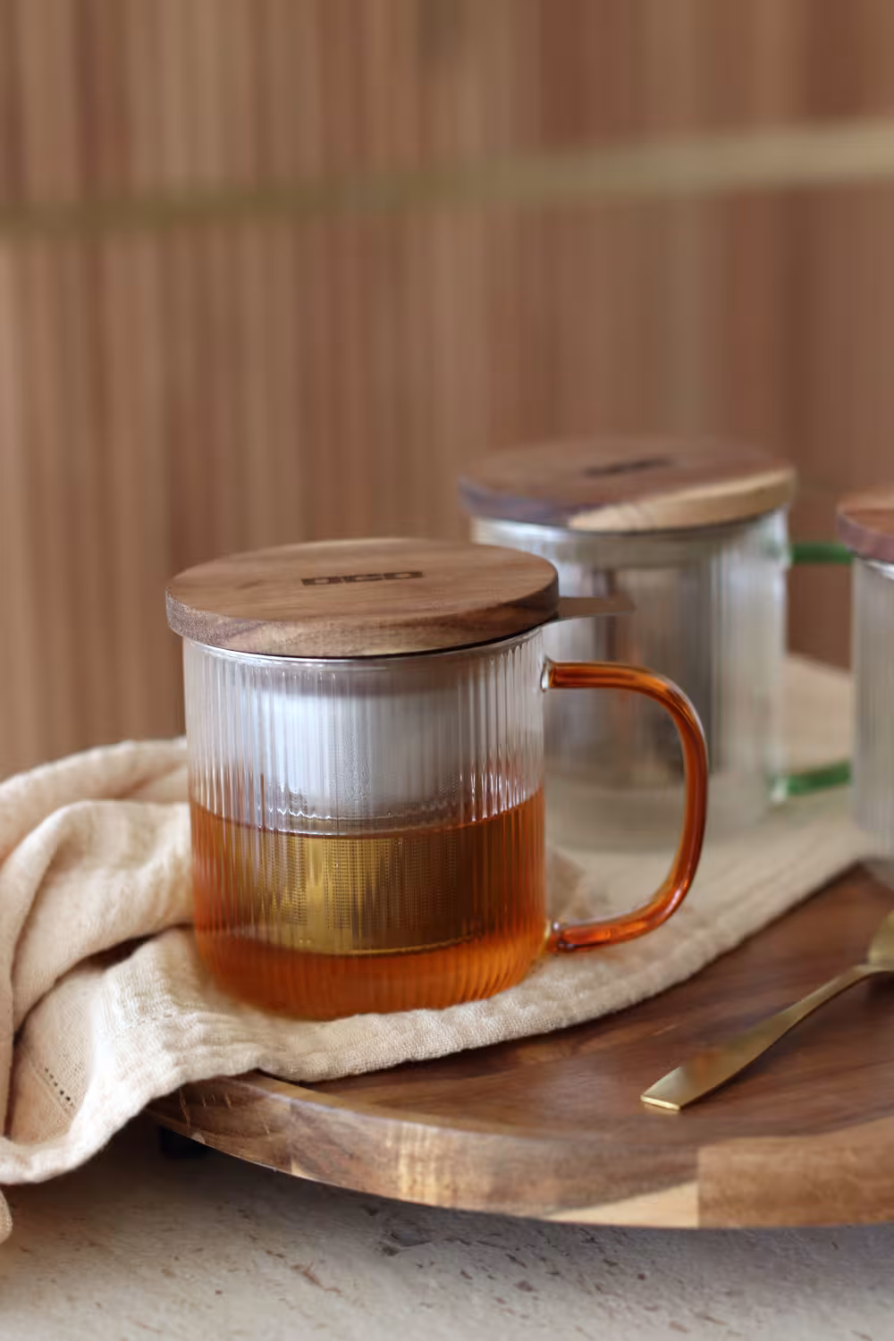 OGO Living Teetasse KARL mit Sieb grey Glasbecher mit Deckel