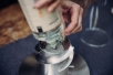 höfats SPIN 1200 Bio-Burner Eco-Ring Löschdeckel befüllen