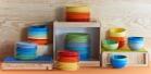 Le Creuset Frühstücksteller karibik bunte Tellerstapel und Schalen