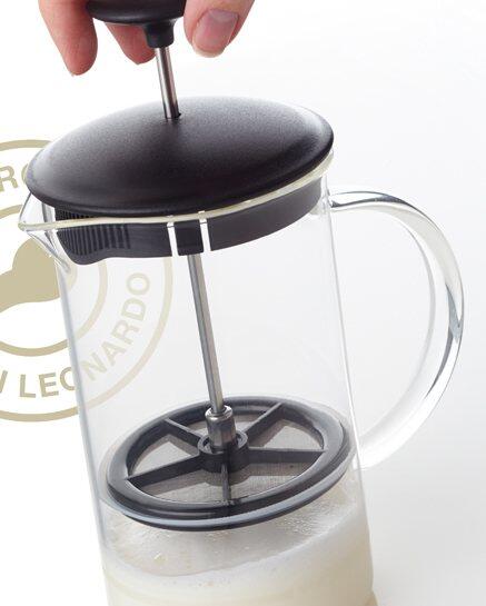 Leonardo Milchaufschäumer Caffè per me Glas Kanne mit Sieb