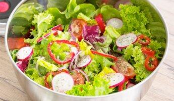 Er grünt so grün in Beet und Küchengarten - Salat