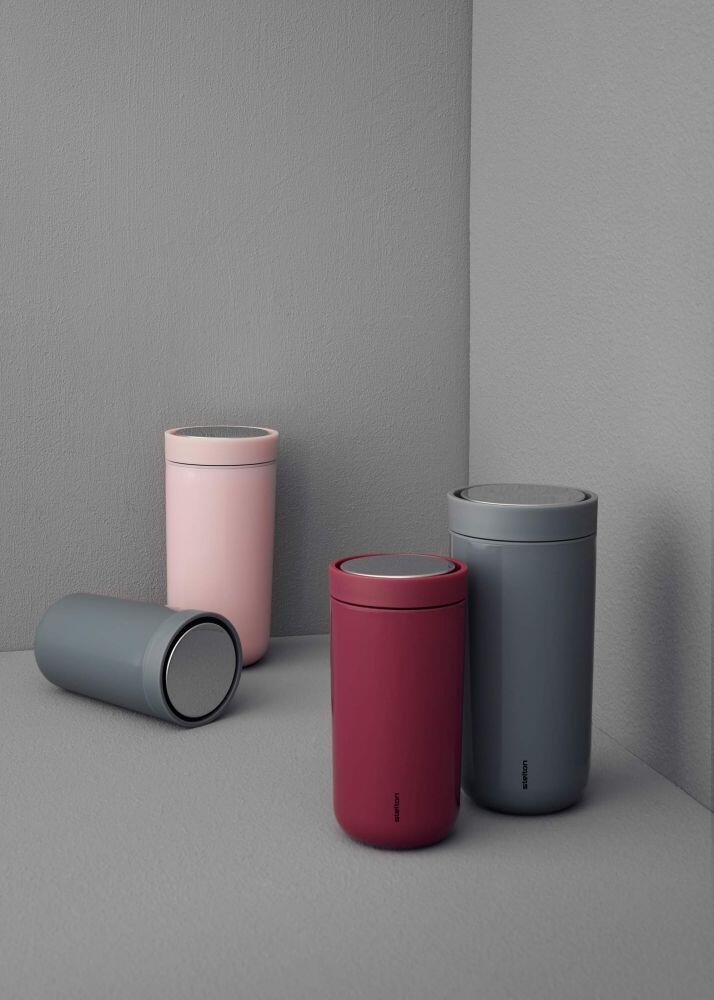 Stelton To Go Click Isolierbecher metallic dunkelblau im Set