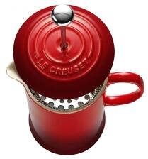 Le Creuset Kaffeebereiter in kirschrot