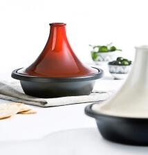 Le Creuset Tagine in kirschrot