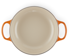 Le Creuset Sauteuse Signature aus Gusseisen in ofenrot