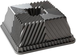 Nordic Ware Gugelhupfform Squared quadratische Backform aus Aluminiumguss