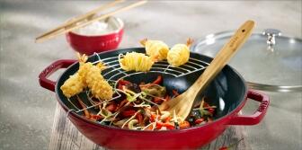 Staub Woks