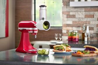 KitchenAid Küchenmaschine ARTISAN 175PS in empire rot mit Gemüseschneider