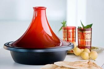 Le Creuset Tagine in kirschrot