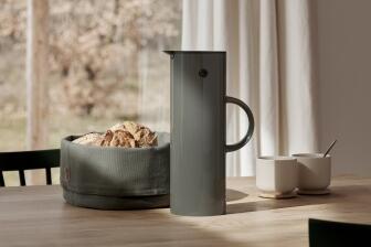 Stelton Isolierkanne EM77 1 l in dark forest