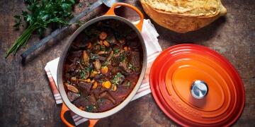 LeCreuset_Gusseisenbraeter_Boeuf_Bourguignon_KochForm_3000.jpg