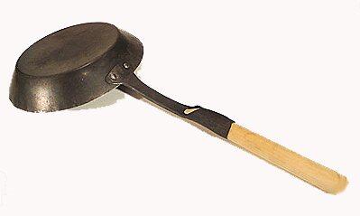 Aberl Eisenpfanne mit Holzgriff