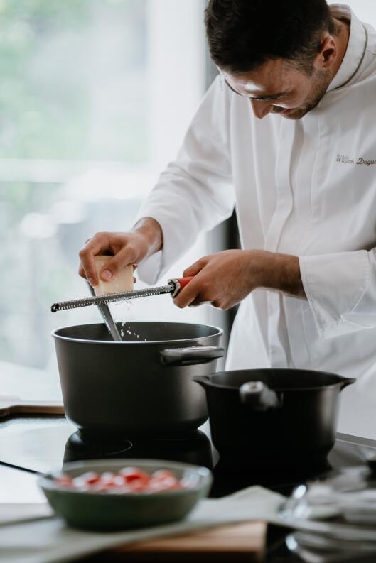 Gastrolux Guss-Kochtopf mit Griffen für Induktion