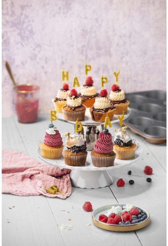 Kaiser Sterntülle 11mm für Cupcake-Deko mit Sahne und Beeren Happy Birthday