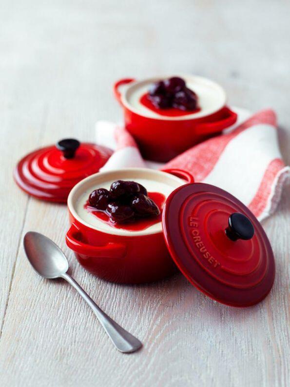 Le Creuset Mini Cocotte kirschrot Dessertschälchen mit Deckel