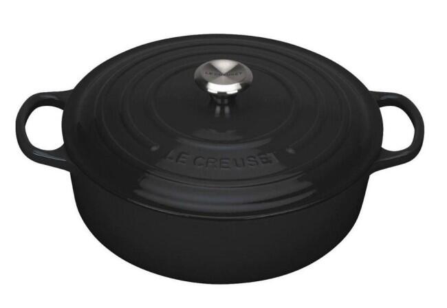 Le Creuset Gourmet-Bräter Signature in schwarz