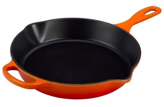 Le Creuset Brat- und Servierpfanne Signature hoch in ofenrot