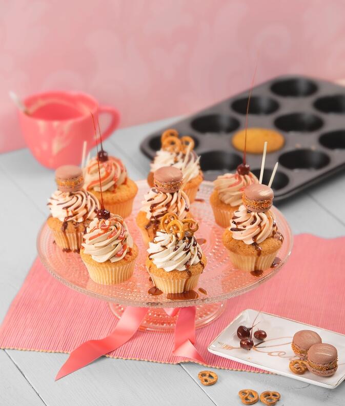 Kaiser Muffinbackform Inspiration 12 Stück Cupcakes mit Topping