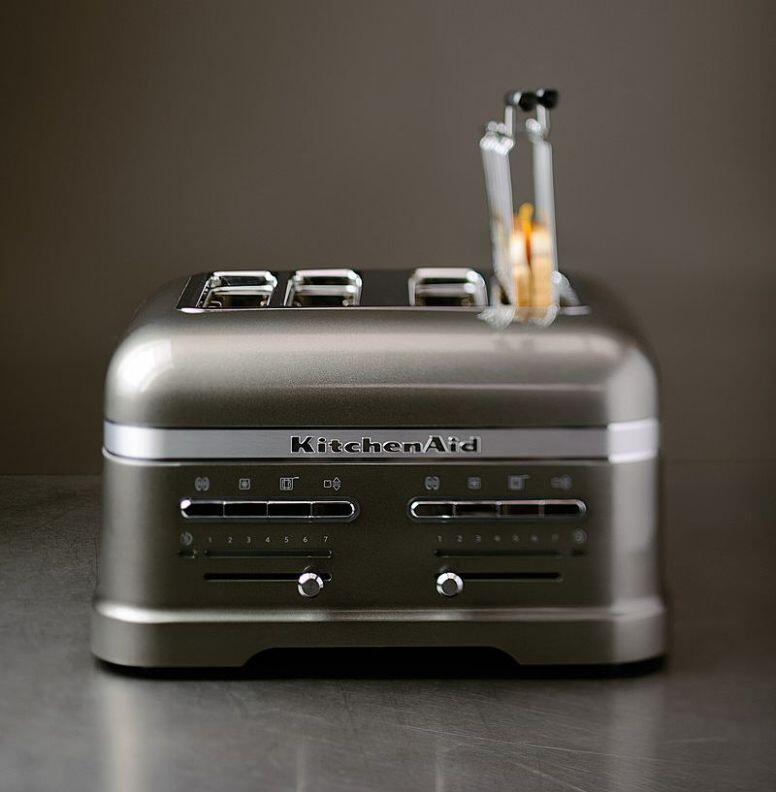 KitchenAid ARTISAN 4-Scheiben Toaster medallion silber mit Toastscheiben
