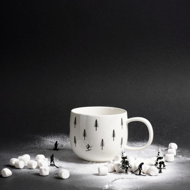 ASA Henkelbecher Joy skiing mit Wintermotiv und Skifiguren