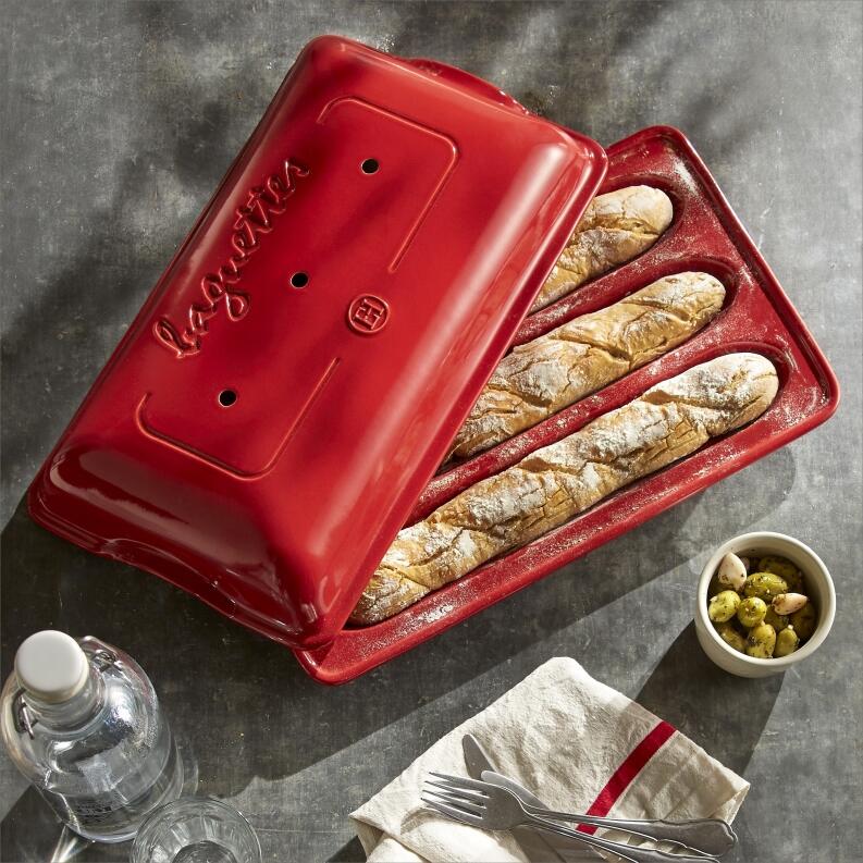 Emile Henry Baguette-Backform granatapfel mit Deckel und Baguettes