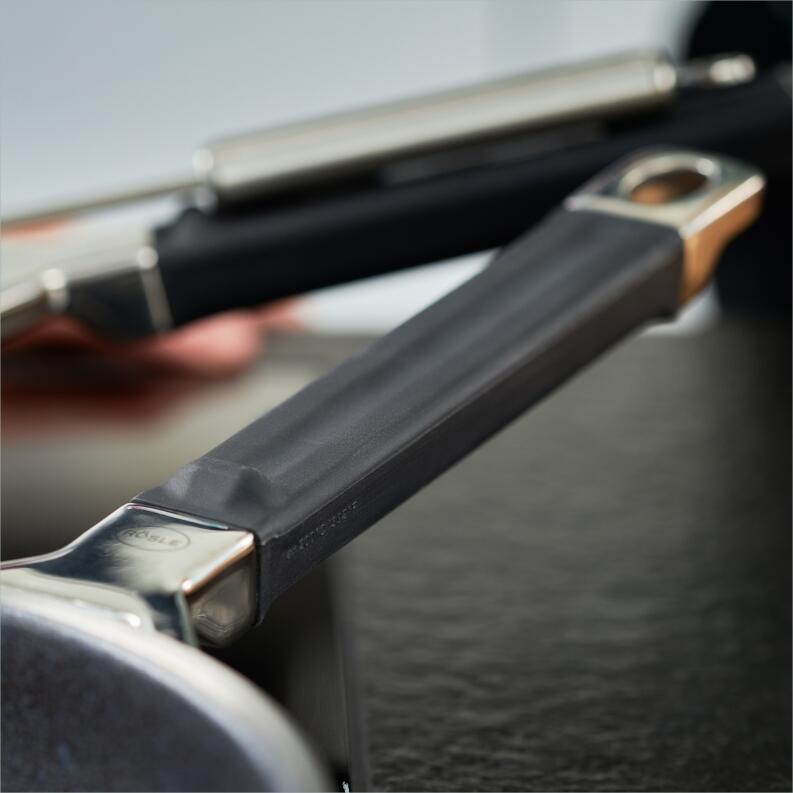 Rösle Silence PRO Bratpfanne Edelstahl 28 cm Griffdetail