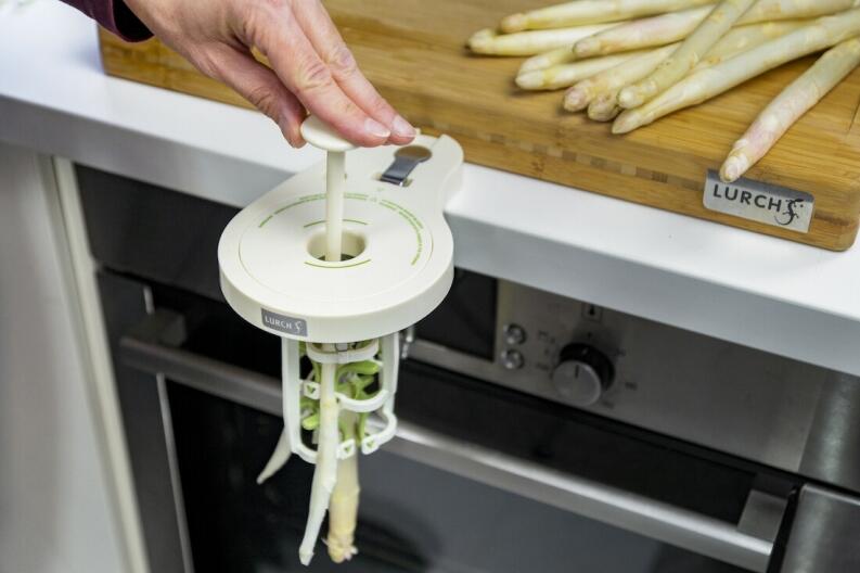 Lurch Spargelschäler grün schält weißen Spargel schnell und sauber