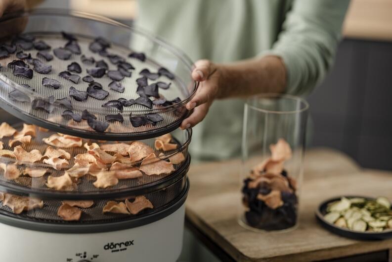 Stöckli Dörrautomat dörrex mit Metallgitter