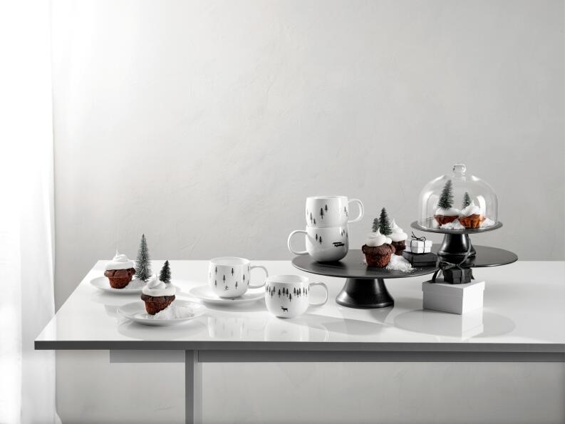 ASA Henkelbecher Joy skiing Tassen auf Tisch mit Deko