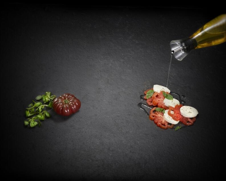 Cole & Mason Sawston Öl- & Essig-Flasche beim Salat-Dressing