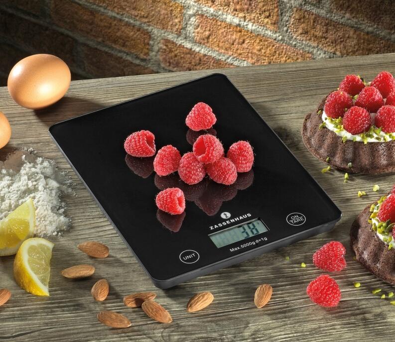 Zassenhaus Digitalwaage BALANCE schwarz mit Himbeeren auf Küchenwaage