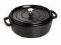 Staub Cocotte rund und flach aus Gusseisen in schwarz