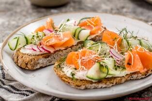 Lachs Toast