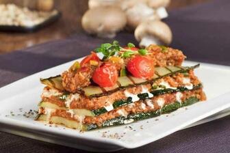 Champignon-Zucchini-Lasagne mit Kirschtomaten