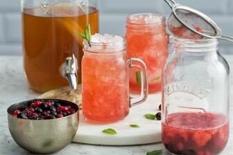 Kombucha aus dem Stein- bzw. Einmachtopf