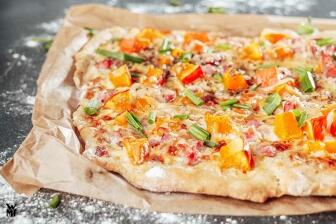 Herbstliche Kürbis-Pizza