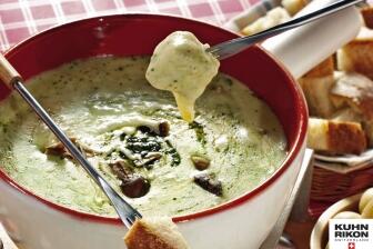 Pesto Fondue mit Steinpilzen