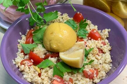 Bulgursalat mit Salzzitronen